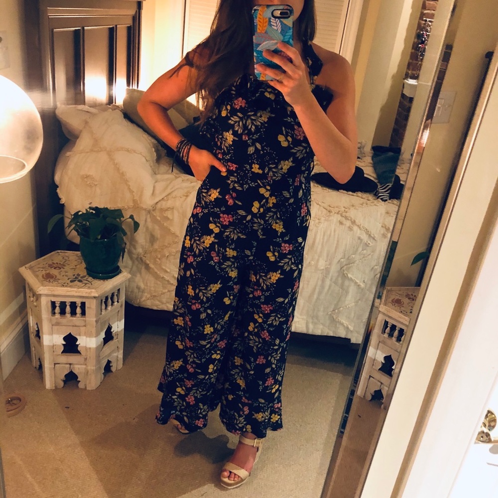 Great floral jumpsuit